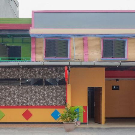 Oyo 649 K68 Residence Jakarta Kültér fotó