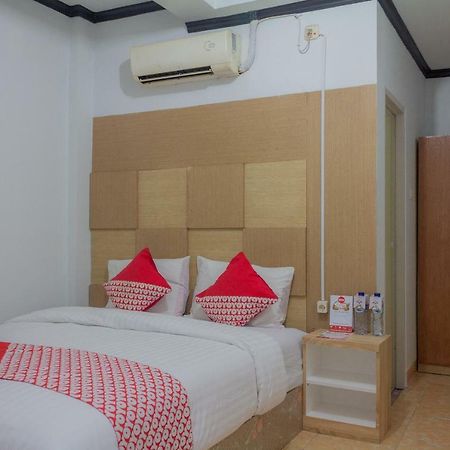 Oyo 649 K68 Residence Jakarta Kültér fotó