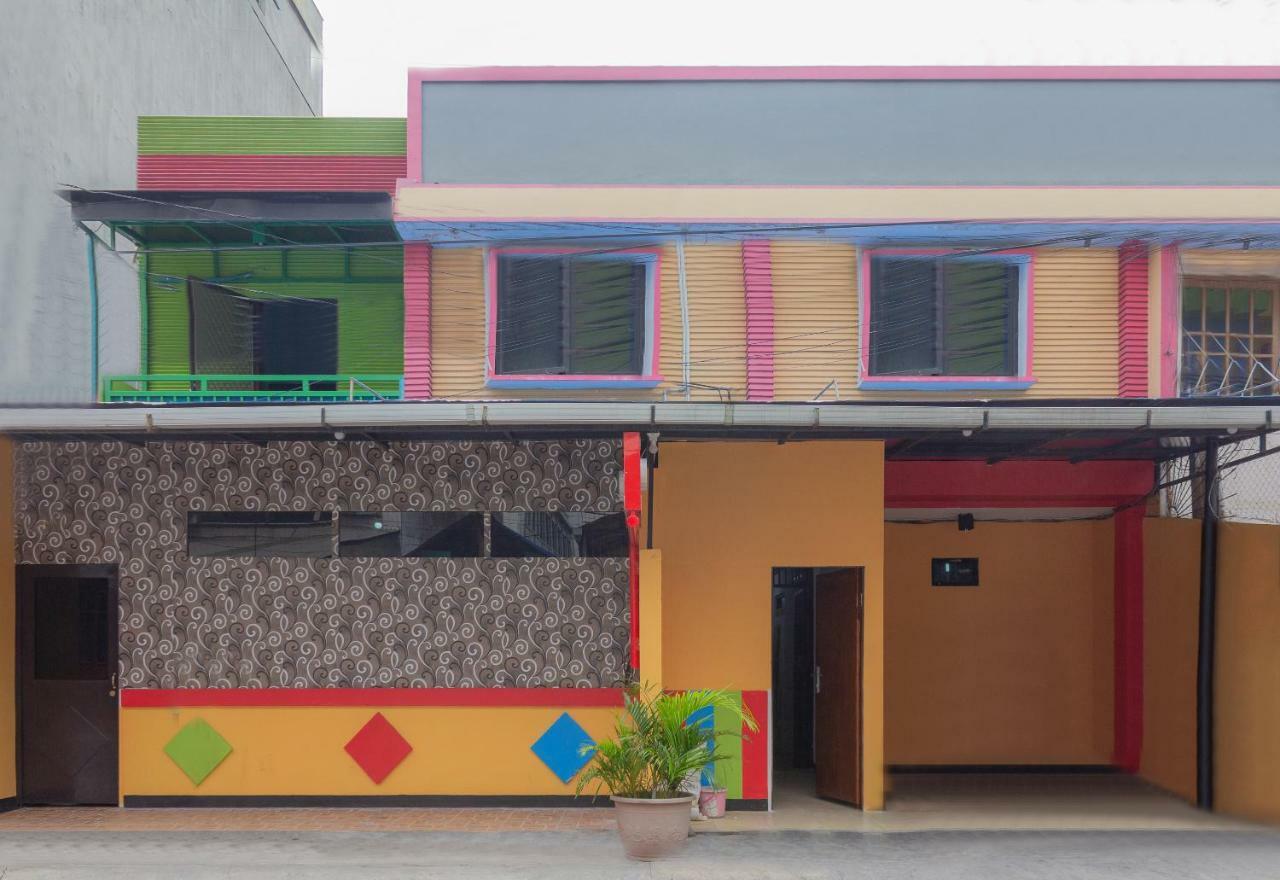Oyo 649 K68 Residence Jakarta Kültér fotó