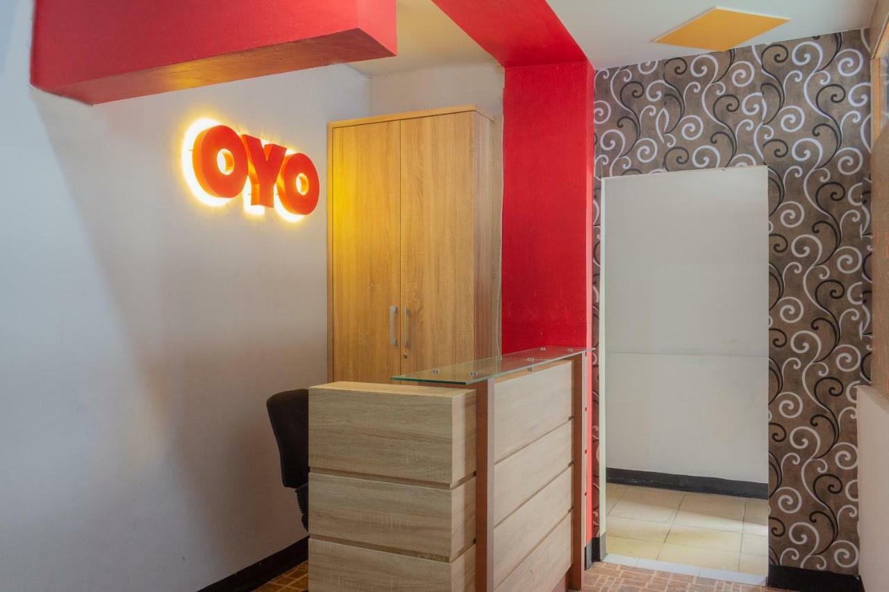 Oyo 649 K68 Residence Jakarta Kültér fotó