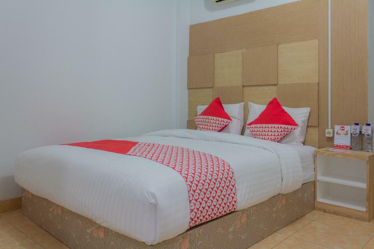 Oyo 649 K68 Residence Jakarta Kültér fotó