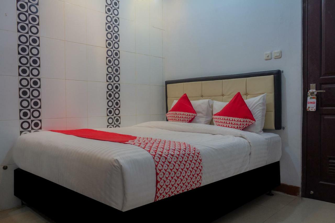 Oyo 649 K68 Residence Jakarta Kültér fotó