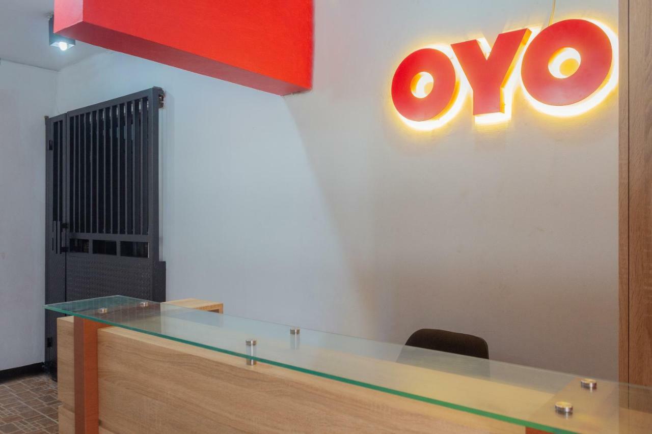 Oyo 649 K68 Residence Jakarta Kültér fotó