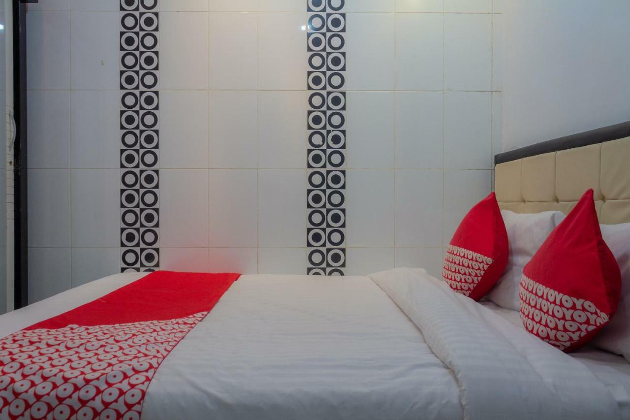 Oyo 649 K68 Residence Jakarta Kültér fotó